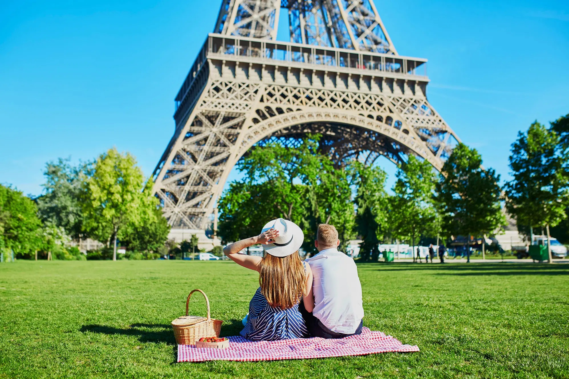 تور اسپانیا + فرانسه + بلژیک + هلند